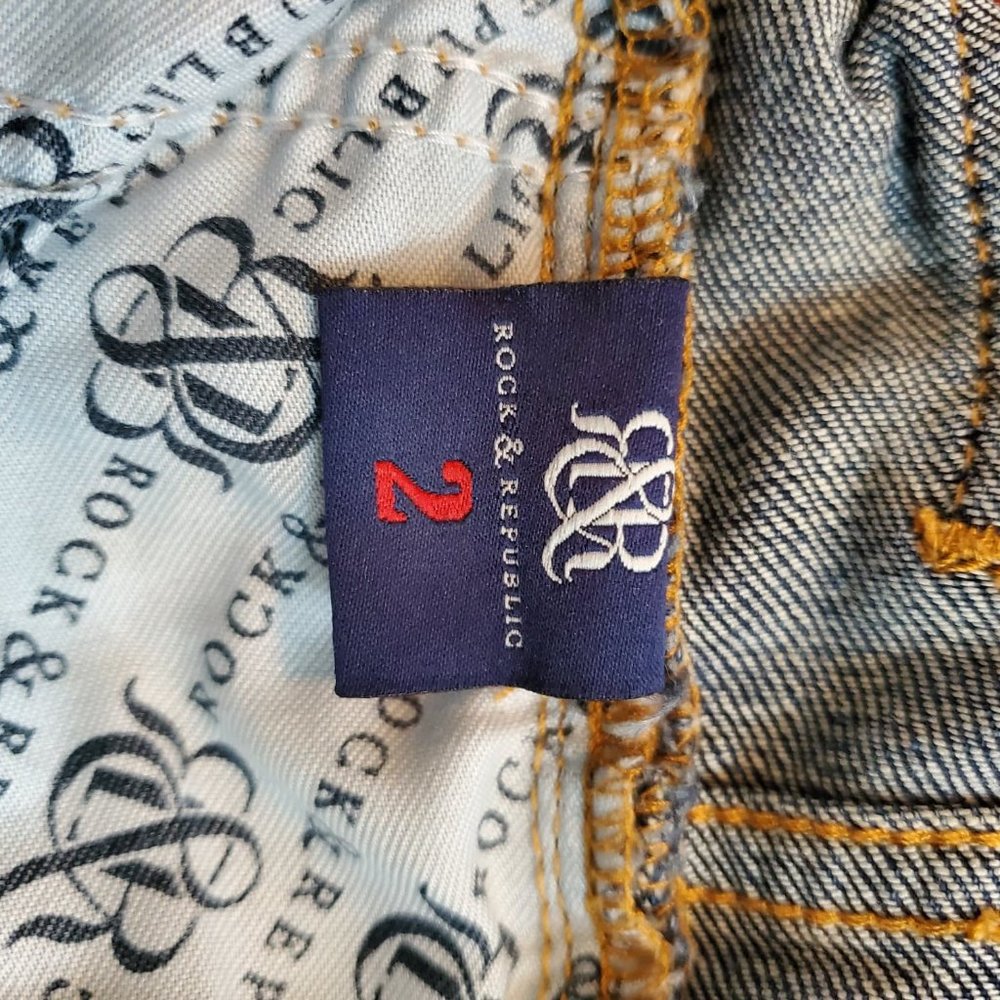 Rock and Republic Distressed Skinny Jeans! Size 2 - Picture 8 of 10